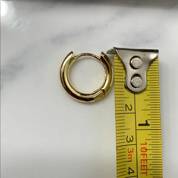 lussoro gold plated huggies - Picture 5 of 6